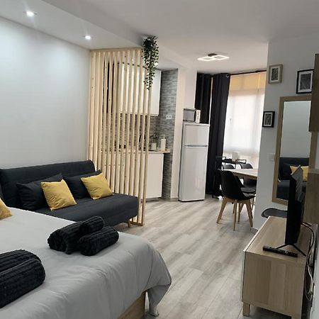 Precioso Estudio Frente Al Mar Con Piscina Benalmádena Exteriér fotografie