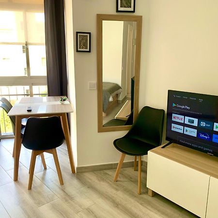 Precioso Estudio Frente Al Mar Con Piscina Benalmádena Exteriér fotografie