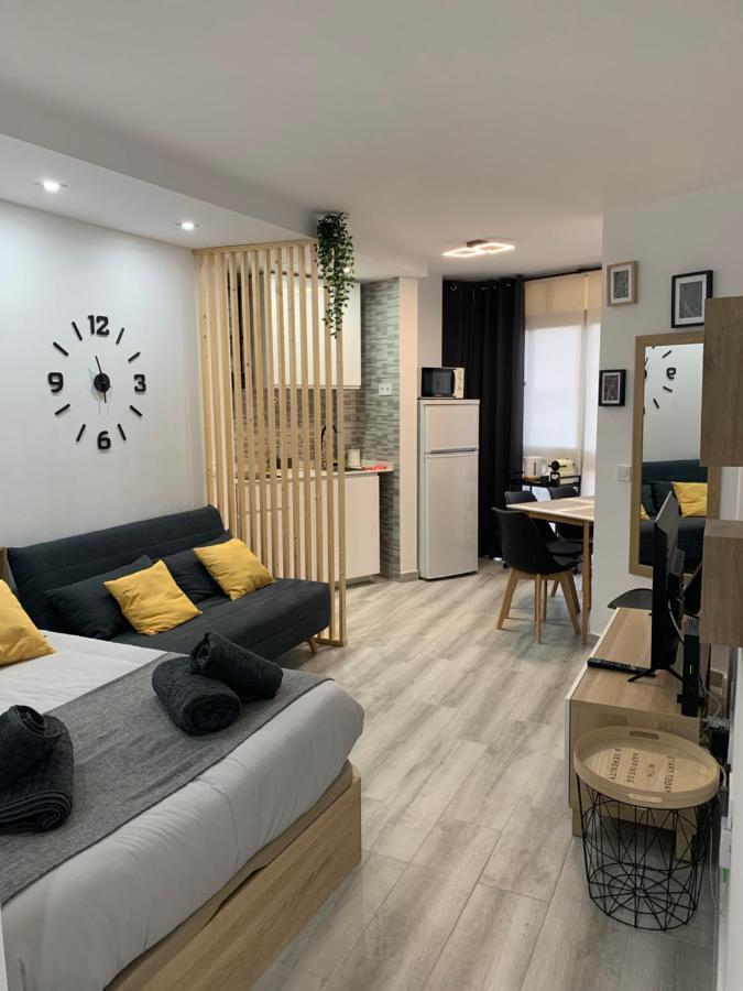 Precioso Estudio Frente Al Mar Con Piscina Benalmádena Exteriér fotografie