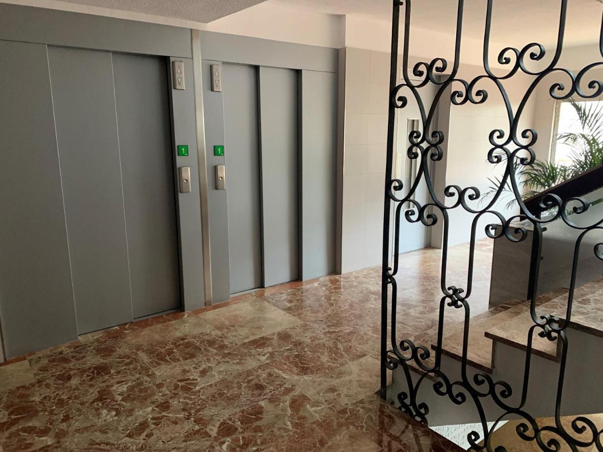 Precioso Estudio Frente Al Mar Con Piscina Benalmádena Exteriér fotografie