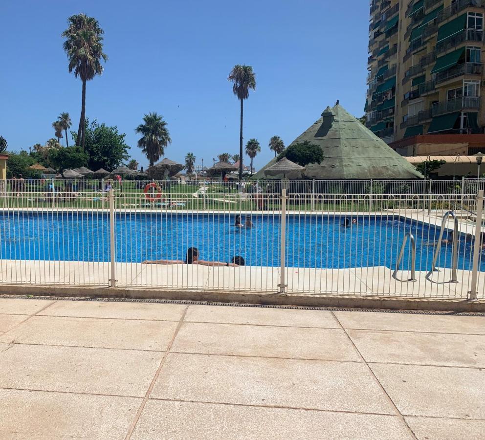 Precioso Estudio Frente Al Mar Con Piscina Benalmádena Exteriér fotografie