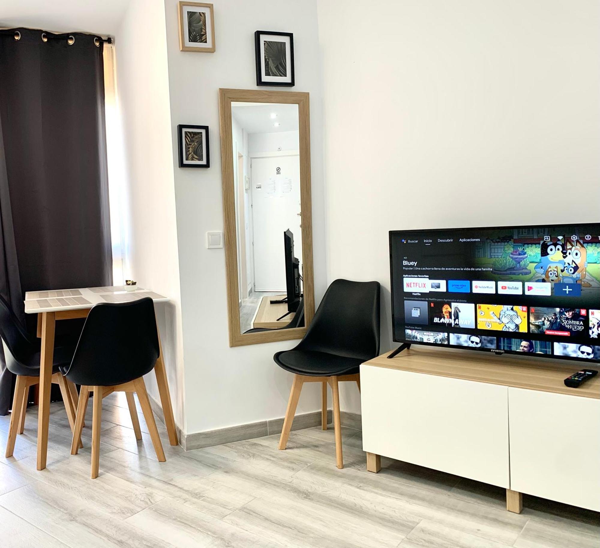 Precioso Estudio Frente Al Mar Con Piscina Benalmádena Exteriér fotografie