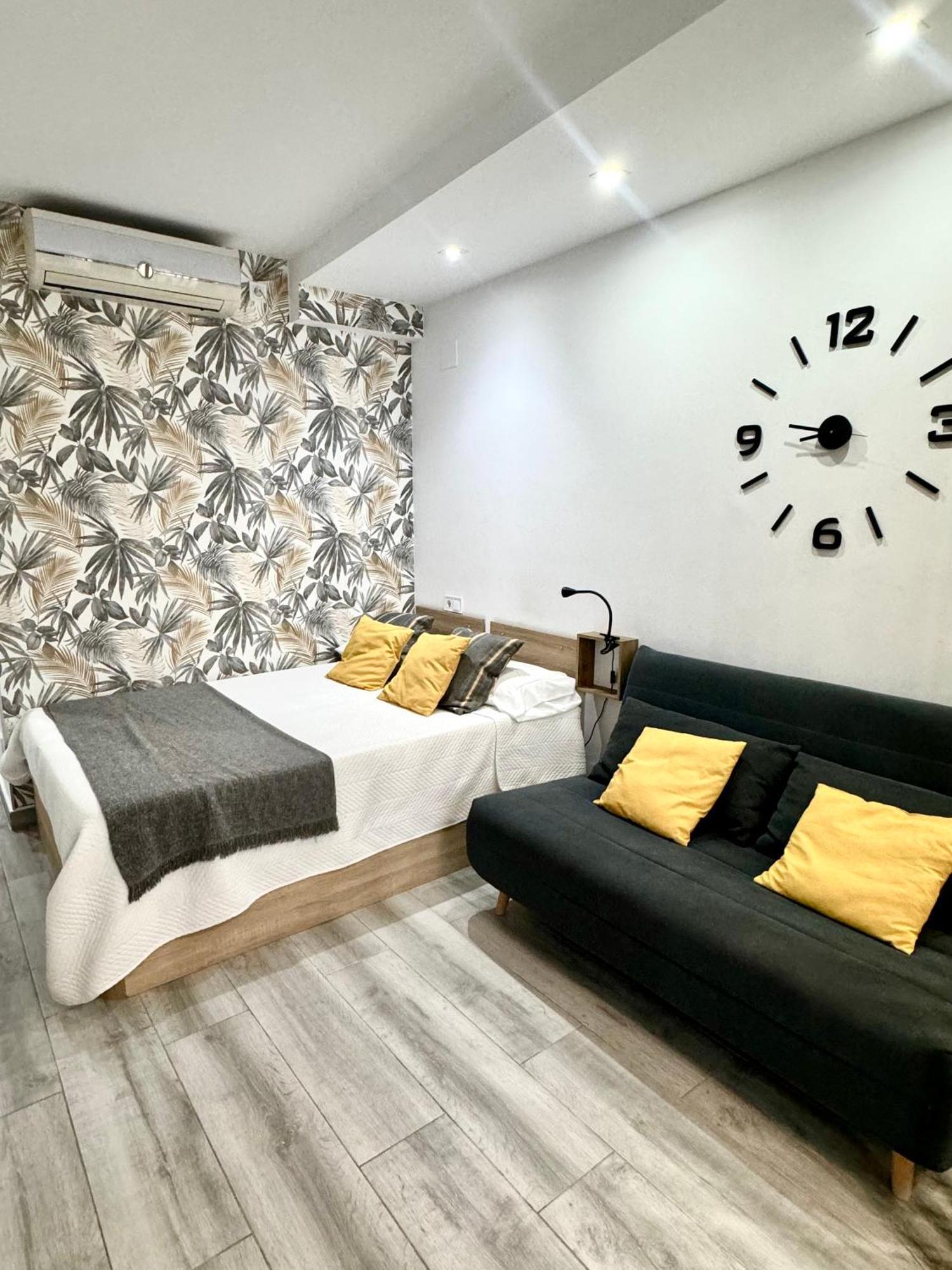 Precioso Estudio Frente Al Mar Con Piscina Benalmádena Exteriér fotografie